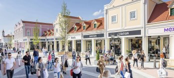 Шаттл-автобус до Парндорфа