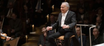 Orquesta del Diván de Oriente y Occidente y Zubin Mehta